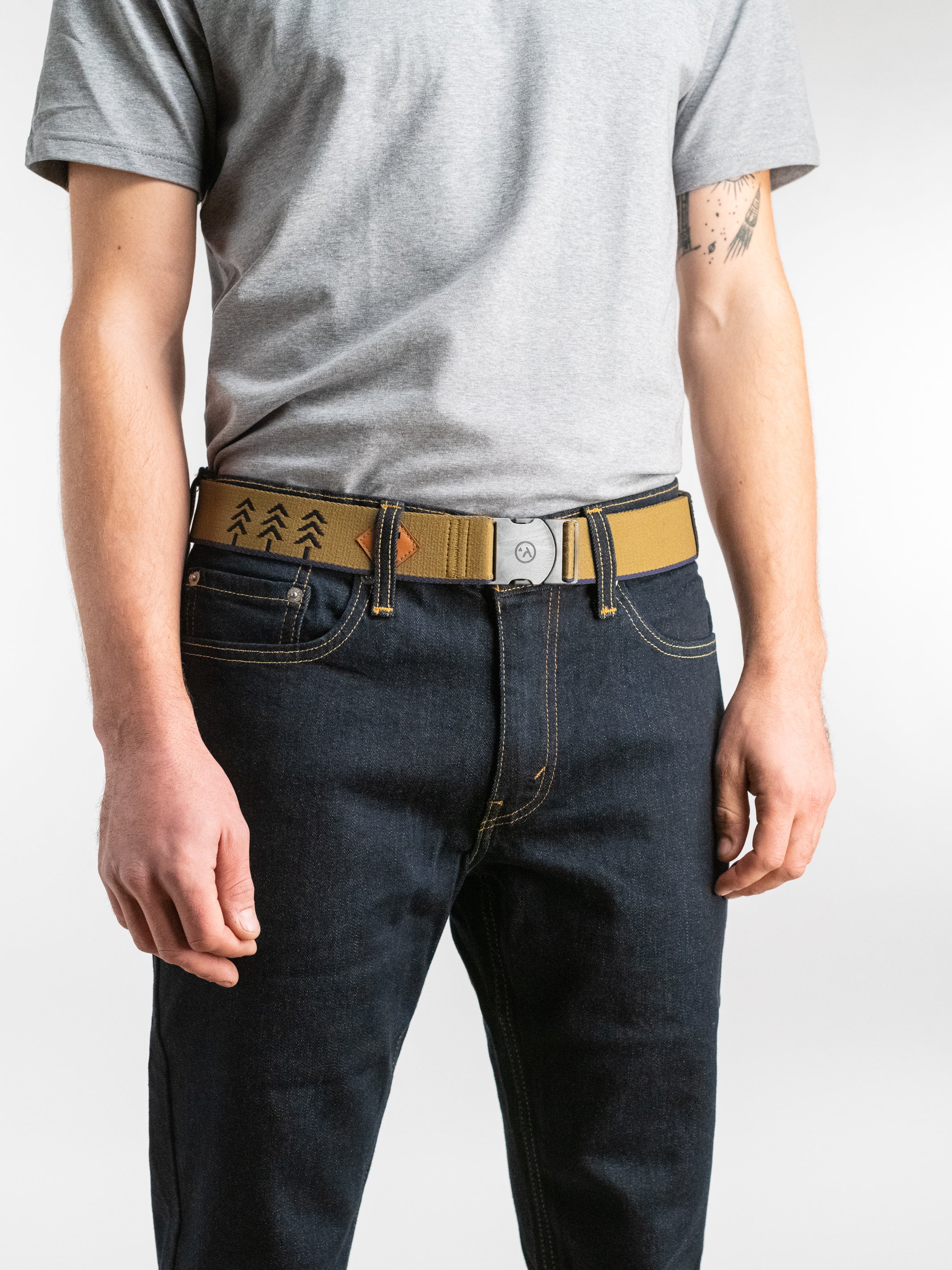 IS A LOUIS VUITTON BELT WORTH IT?! ON BODY! 